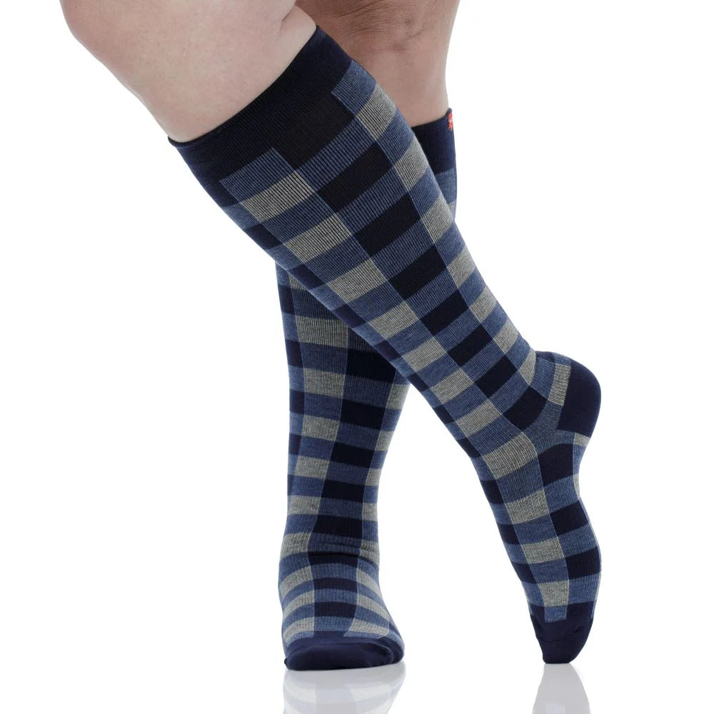 Cotton 15-20 mmHg Navy Montana Plaid Knee High Compression Socks
